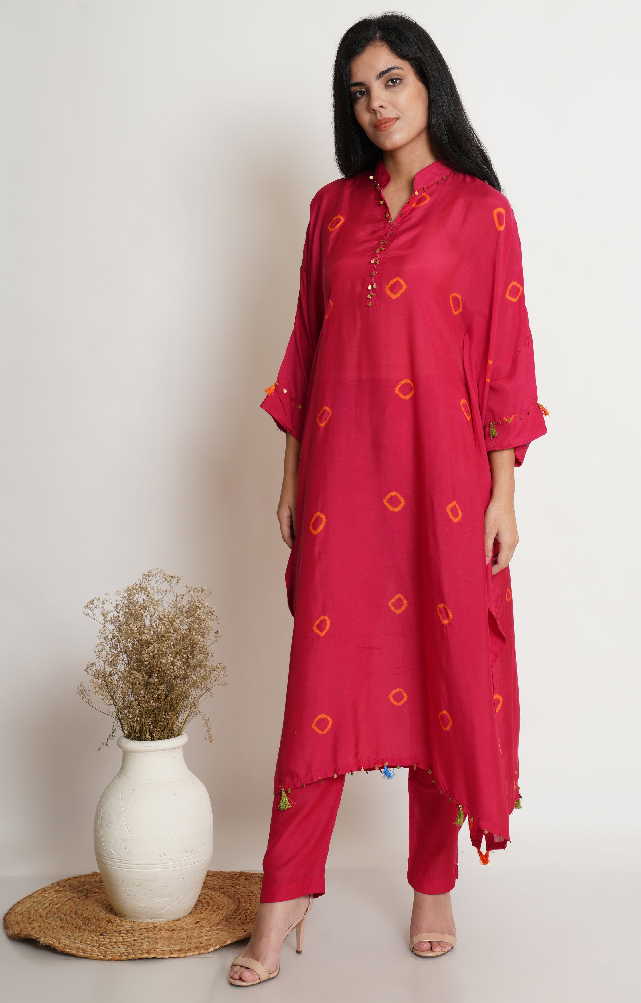 Pink Muslin Bandhani Kaftan Set Of 2
