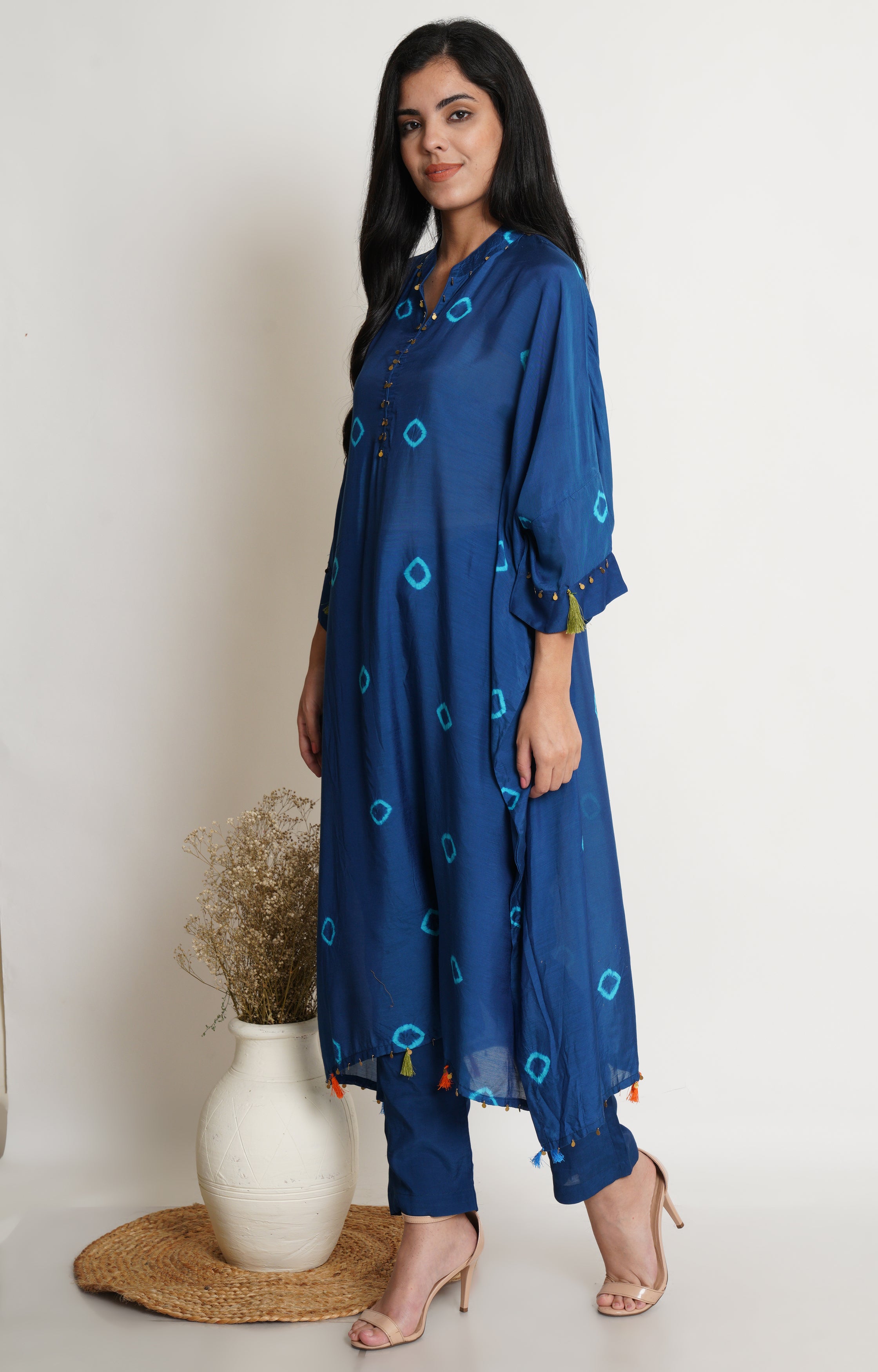 Blue Muslin Bandhani Kaftan Set Of 2