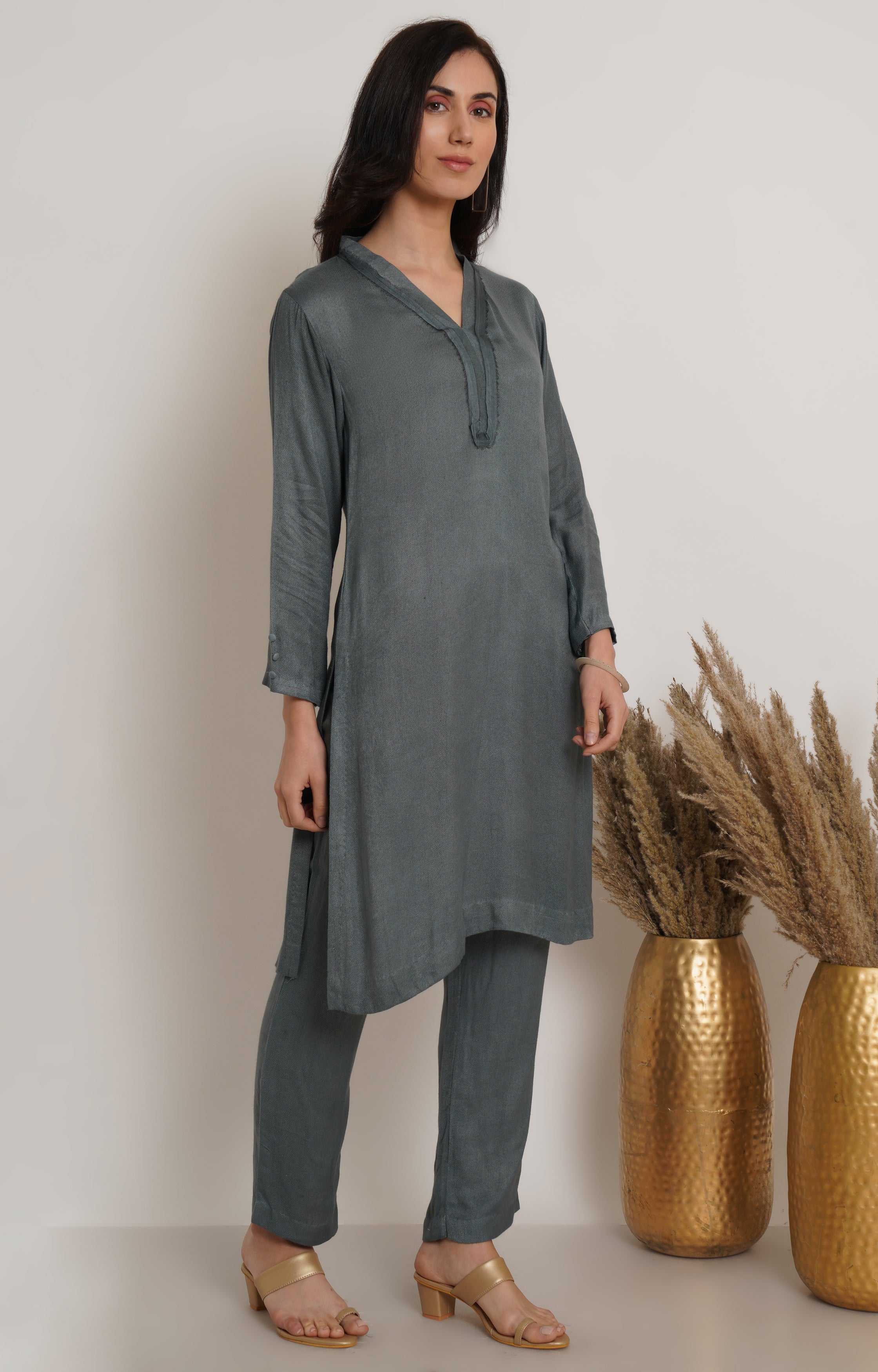 Grey Ruffle Plain Kurta Set Of 2