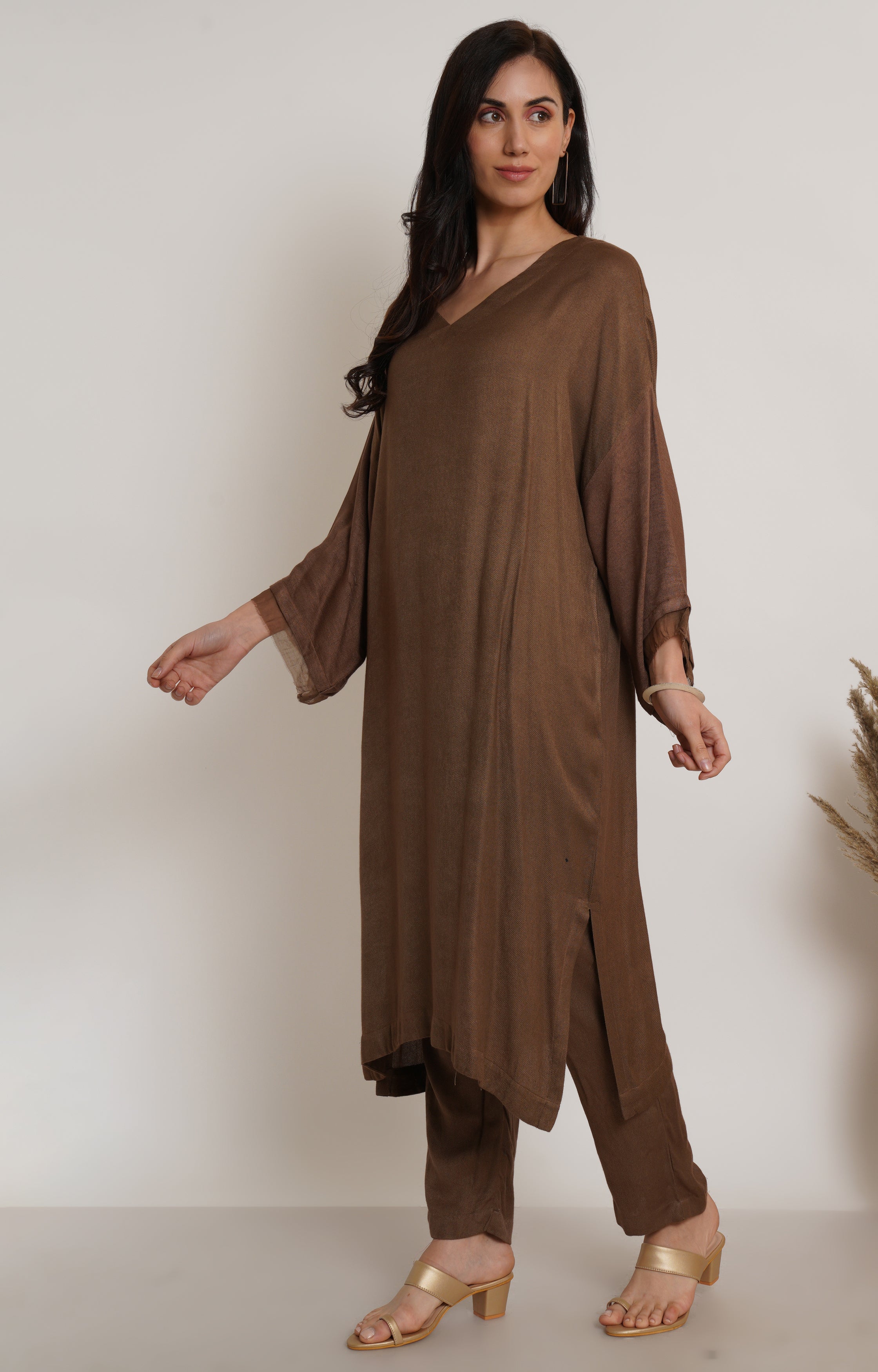 Brown Ruffle Plain Kaftan Set Of 2